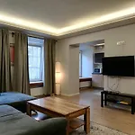 Baron\'S Old Town Apartment